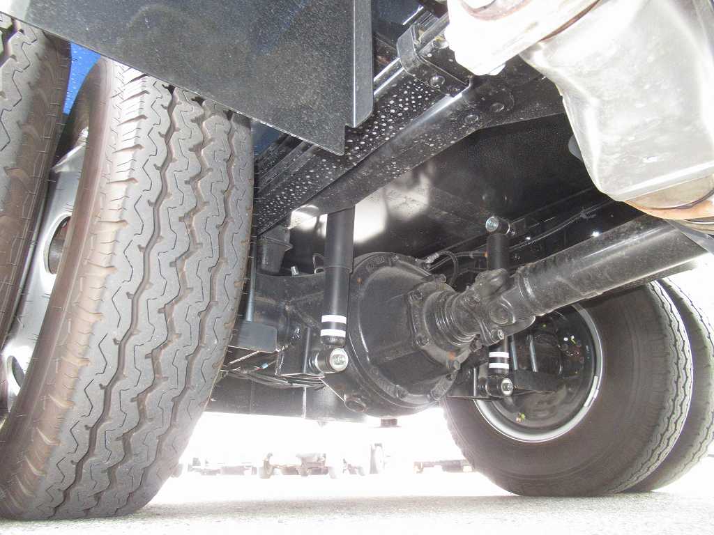 未使用車 アイチ 12.1m 高所作業車 6速 作業床荷重200㎏|中古トラックの販売・買取・査定のアイナビ