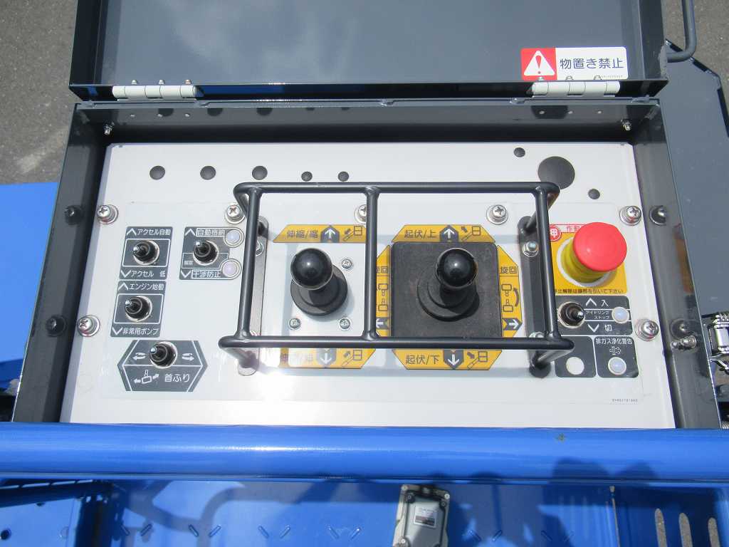 未使用車 アイチ 12.1m 高所作業車 6速 作業床荷重200㎏|中古トラックの販売・買取・査定のアイナビ