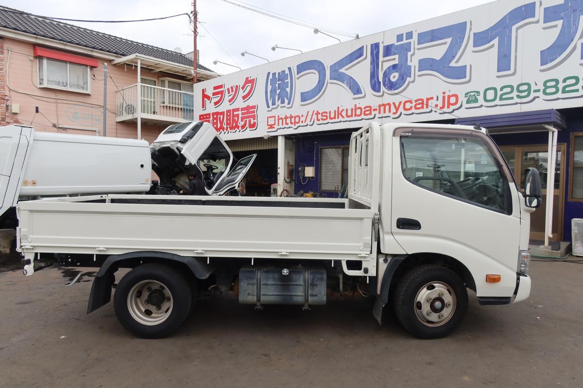 10尺平ボディー 積載2000kg4ナンバー 床鉄板張り 車検付き|中古トラックの販売・買取・査定のアイナビ