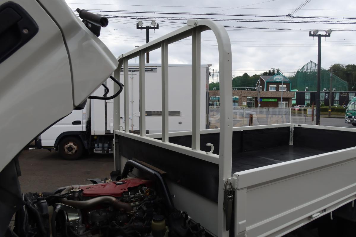 10尺平ボディー 積載2000kg4ナンバー 床鉄板張り 車検付き|中古トラックの販売・買取・査定のアイナビ