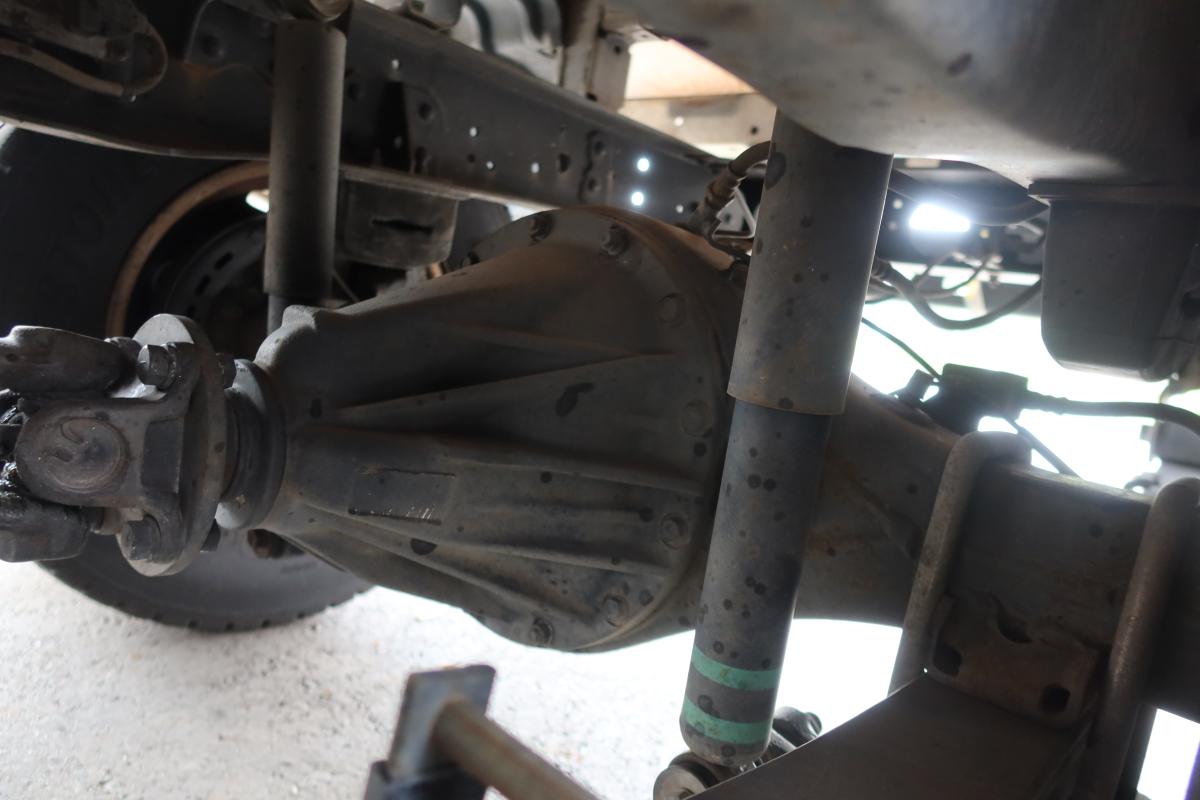 10尺平ボディー 積載2000kg4ナンバー 床鉄板張り 車検付き|中古トラックの販売・買取・査定のアイナビ