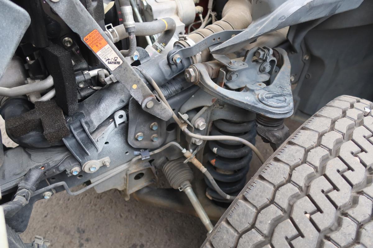 10尺平ボディー 積載2000kg4ナンバー 床鉄板張り 車検付き|中古トラックの販売・買取・査定のアイナビ