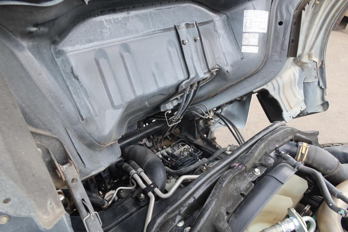 10尺平ボディー 積載2000kg4ナンバー 床鉄板張り 車検付き|中古トラックの販売・買取・査定のアイナビ