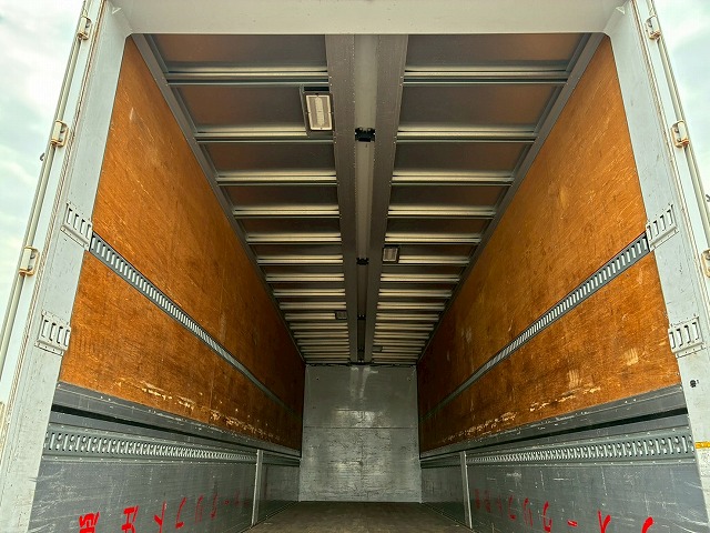 ハイルーフ後輪エアサス背高トランテックス380馬力|中古トラックの販売・買取・査定のアイナビ