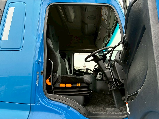 ハイルーフ後輪エアサス背高トランテックス380馬力|中古トラックの販売・買取・査定のアイナビ