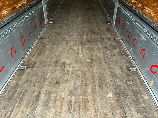 ハイルーフ後輪エアサス背高トランテックス380馬力|中古トラックの販売・買取・査定のアイナビ