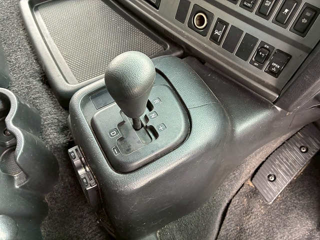 ハイルーフ後輪エアサス背高トランテックス380馬力|中古トラックの販売・買取・査定のアイナビ