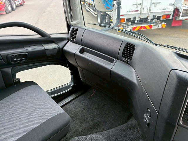 ハイルーフ後輪エアサス背高トランテックス380馬力|中古トラックの販売・買取・査定のアイナビ