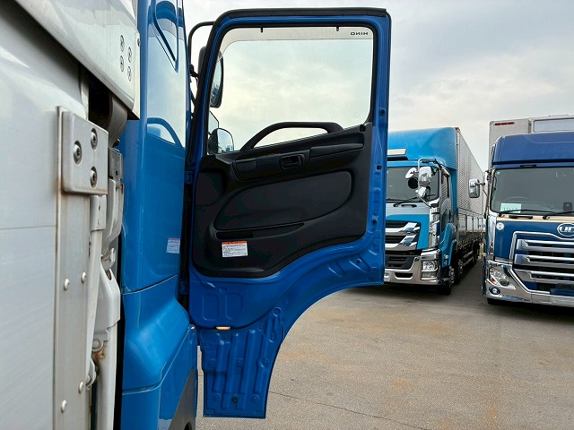 ハイルーフ後輪エアサス背高トランテックス380馬力|中古トラックの販売・買取・査定のアイナビ