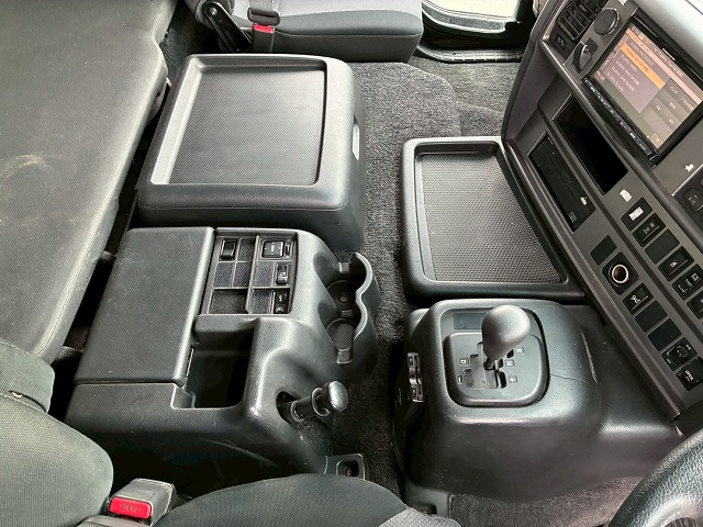 ハイルーフ後輪エアサス背高トランテックス380馬力|中古トラックの販売・買取・査定のアイナビ