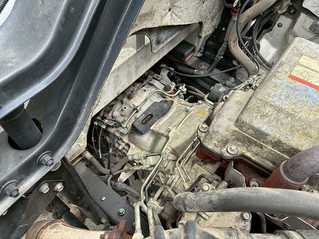 ハイルーフ後輪エアサス背高トランテックス380馬力|中古トラックの販売・買取・査定のアイナビ