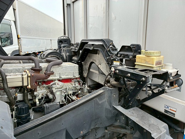 ハイルーフ後輪エアサス背高トランテックス380馬力|中古トラックの販売・買取・査定のアイナビ