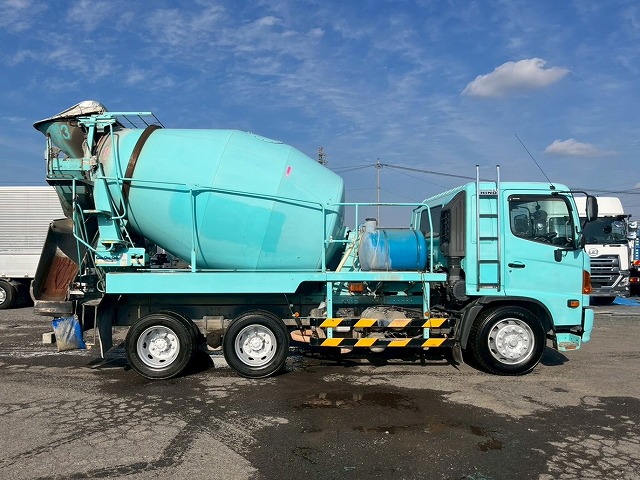 車検付!★増トン車★11トン積載★6×4!3軸2デフ★KYB製8.9立米|中古トラックの販売・買取・査定のアイナビ