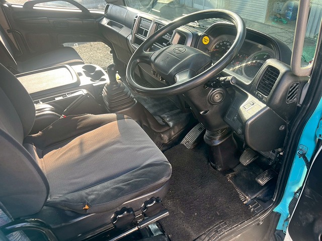 車検付!★増トン車★11トン積載★6×4!3軸2デフ★KYB製8.9立米|中古トラックの販売・買取・査定のアイナビ