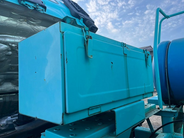 車検付!★増トン車★11トン積載★6×4!3軸2デフ★KYB製8.9立米|中古トラックの販売・買取・査定のアイナビ