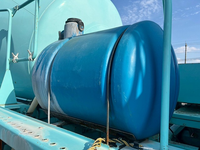 車検付!★増トン車★11トン積載★6×4!3軸2デフ★KYB製8.9立米|中古トラックの販売・買取・査定のアイナビ