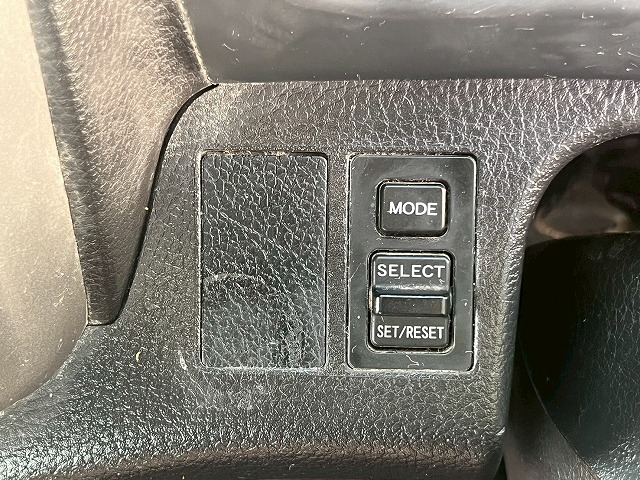 車検付!★増トン車★11トン積載★6×4!3軸2デフ★KYB製8.9立米|中古トラックの販売・買取・査定のアイナビ