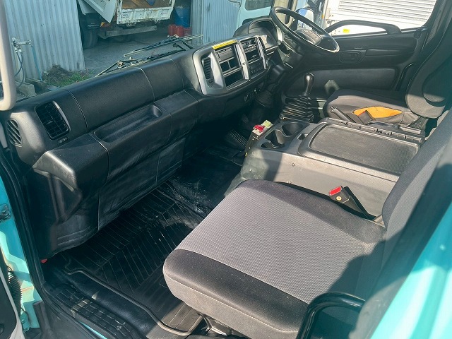 車検付!★増トン車★11トン積載★6×4!3軸2デフ★KYB製8.9立米|中古トラックの販売・買取・査定のアイナビ