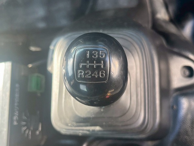 車検付!★増トン車★11トン積載★6×4!3軸2デフ★KYB製8.9立米|中古トラックの販売・買取・査定のアイナビ