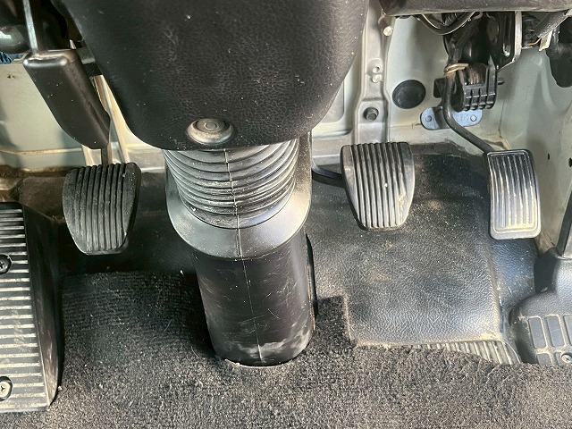 車検付!★増トン車★11トン積載★6×4!3軸2デフ★KYB製8.9立米|中古トラックの販売・買取・査定のアイナビ