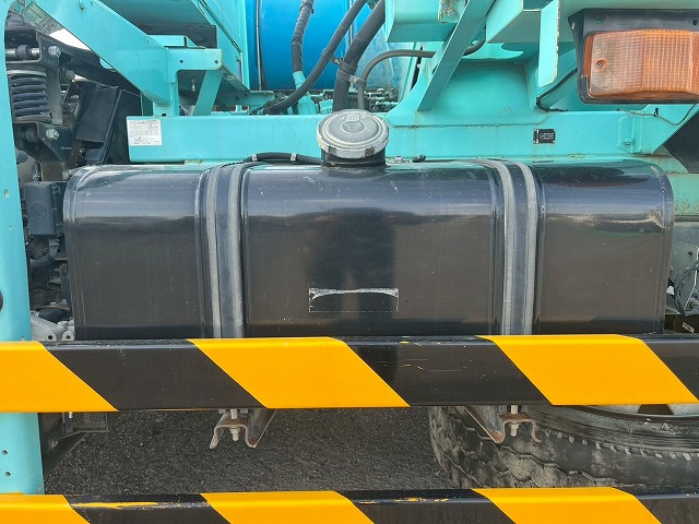 車検付!★増トン車★11トン積載★6×4!3軸2デフ★KYB製8.9立米|中古トラックの販売・買取・査定のアイナビ