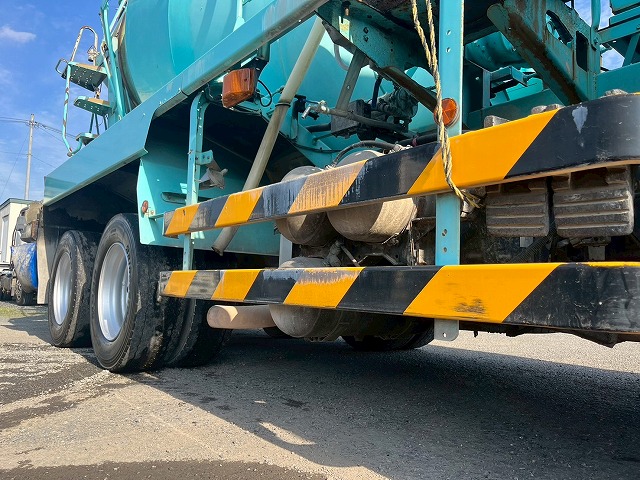 車検付!★増トン車★11トン積載★6×4!3軸2デフ★KYB製8.9立米|中古トラックの販売・買取・査定のアイナビ