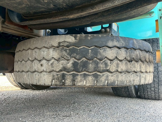 車検付!★増トン車★11トン積載★6×4!3軸2デフ★KYB製8.9立米|中古トラックの販売・買取・査定のアイナビ