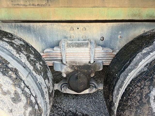 車検付!★増トン車★11トン積載★6×4!3軸2デフ★KYB製8.9立米|中古トラックの販売・買取・査定のアイナビ