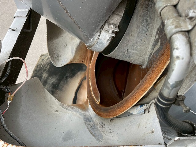 車検付★2.99トン積載★KYB製・2.5立米★電動ホッパー★生コン車|中古トラックの販売・買取・査定のアイナビ