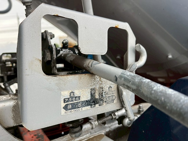 車検付★2.99トン積載★KYB製・2.5立米★電動ホッパー★生コン車|中古トラックの販売・買取・査定のアイナビ