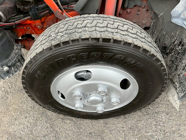 車検付★2.99トン積載★KYB製・2.5立米★電動ホッパー★生コン車|中古トラックの販売・買取・査定のアイナビ