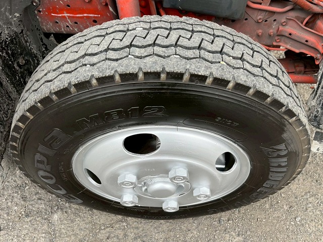 車検付★2.99トン積載★KYB製・2.5立米★電動ホッパー★生コン車|中古トラックの販売・買取・査定のアイナビ