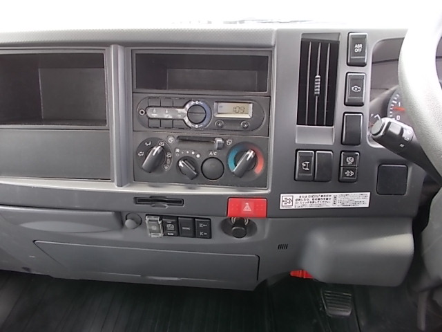 H27エルフクレーン4段Rジャッキラジコン 5Mボディー|中古トラックの販売・買取・査定のアイナビ