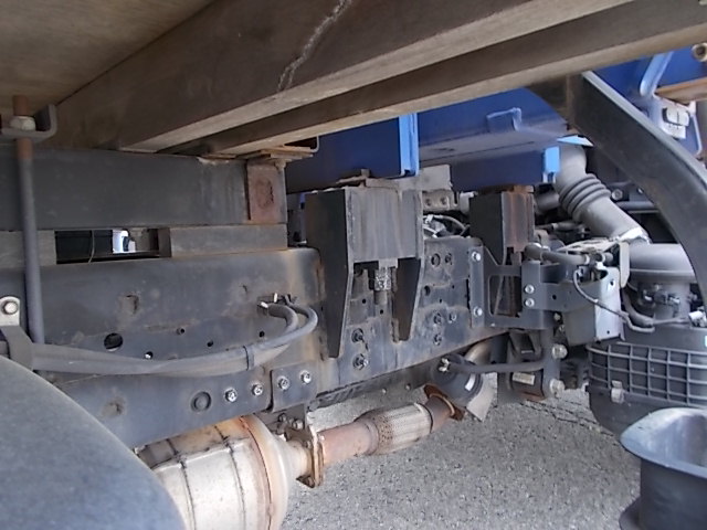 H27エルフクレーン4段Rジャッキラジコン 5Mボディー|中古トラックの販売・買取・査定のアイナビ