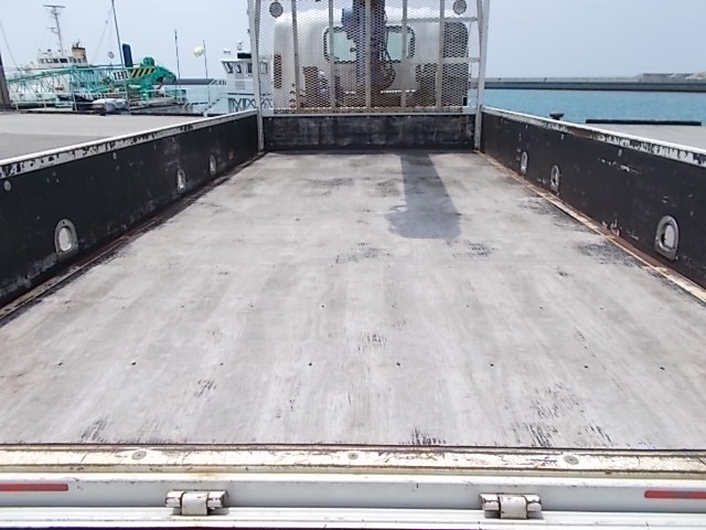 H27エルフクレーン4段Rジャッキラジコン 5Mボディー|中古トラックの販売・買取・査定のアイナビ