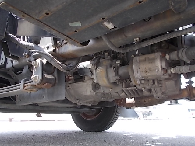 H27エルフクレーン4段Rジャッキラジコン 5Mボディー|中古トラックの販売・買取・査定のアイナビ