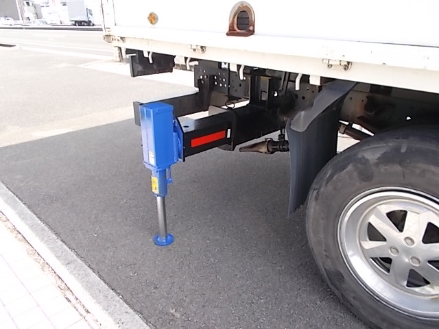 H27エルフクレーン4段Rジャッキラジコン 5Mボディー|中古トラックの販売・買取・査定のアイナビ