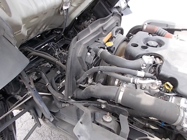 H27エルフクレーン4段Rジャッキラジコン 5Mボディー|中古トラックの販売・買取・査定のアイナビ