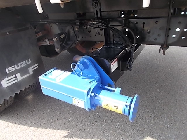 H27エルフクレーン4段Rジャッキラジコン 5Mボディー|中古トラックの販売・買取・査定のアイナビ