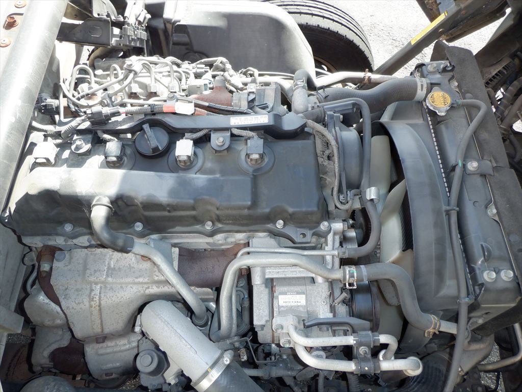 H24 トヨエース 平ボデーロングAT|中古トラックの販売・買取・査定のアイナビ