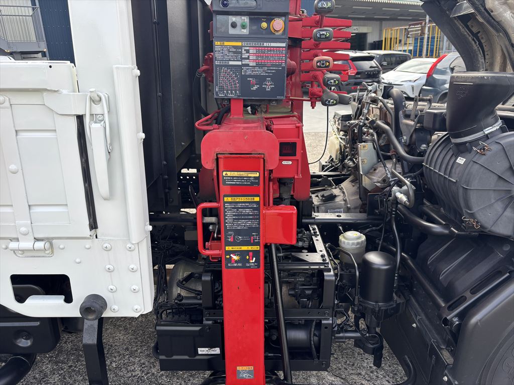 R1 フォワード 4段クレーン|中古トラックの販売・買取・査定のアイナビ