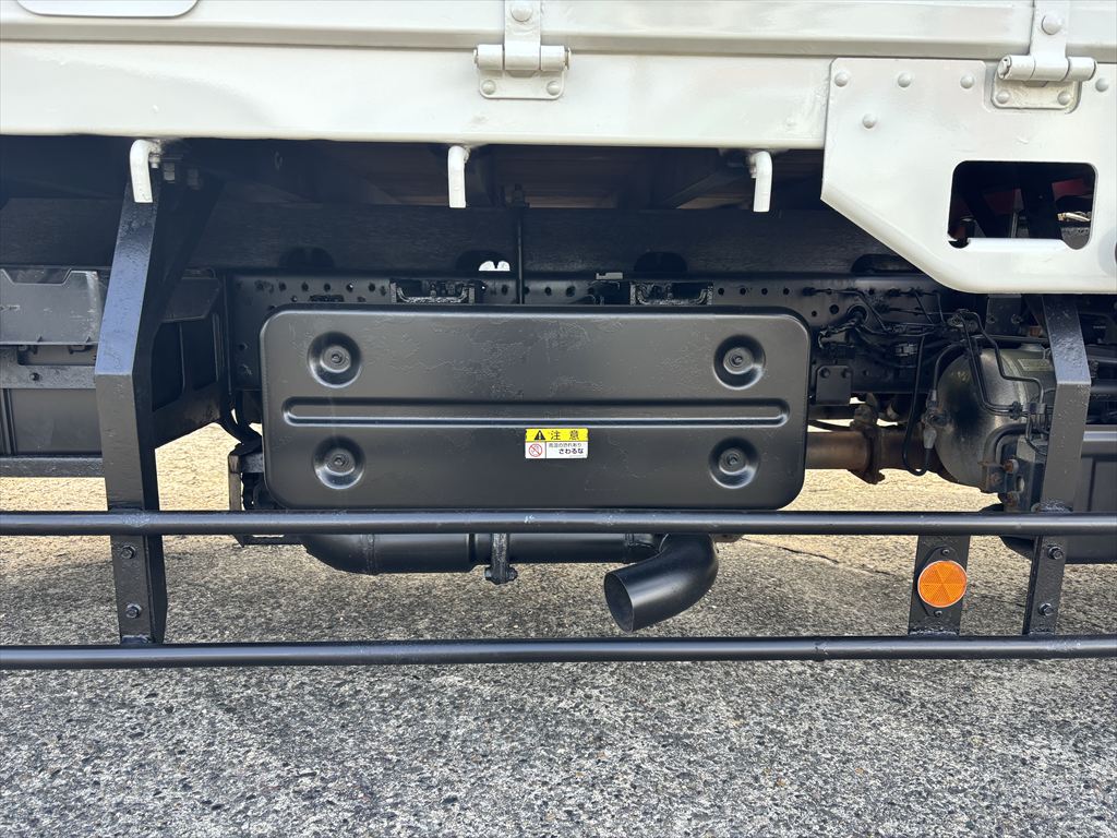 R1 フォワード 4段クレーン|中古トラックの販売・買取・査定のアイナビ