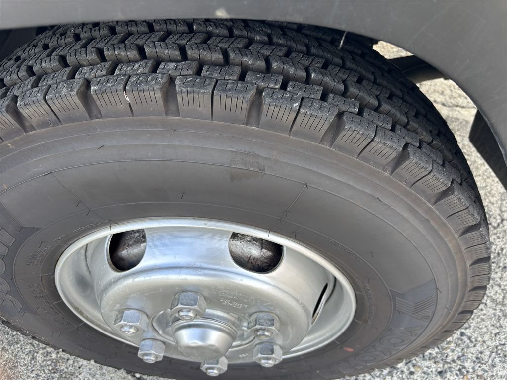 R1 フォワード 4段クレーン|中古トラックの販売・買取・査定のアイナビ