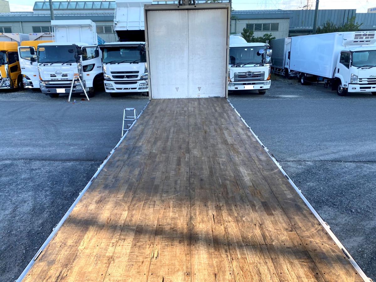 平成28年いすゞギガアルミウイング後輪エアサスQKG-CYJ77B|中古トラックの販売・買取・査定のアイナビ