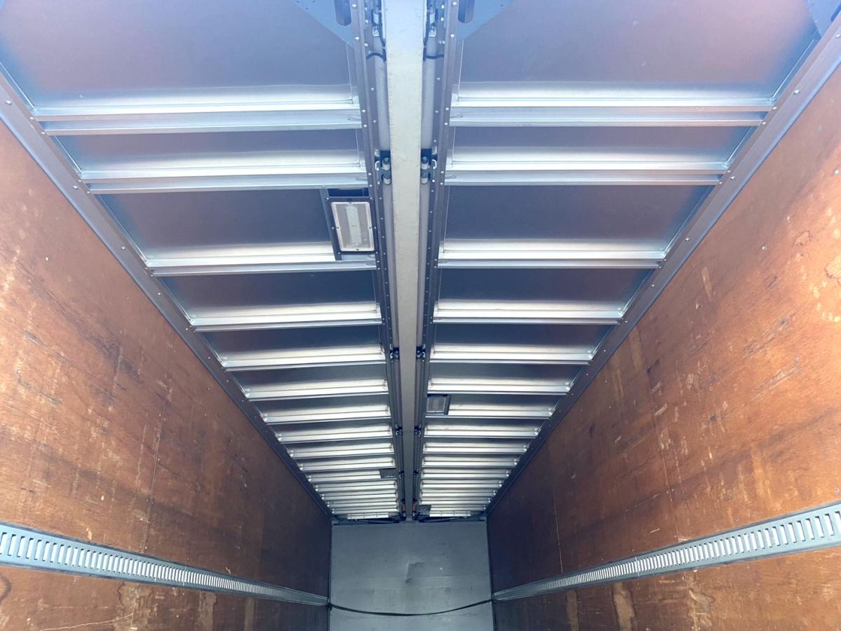 平成28年いすゞギガアルミウイング後輪エアサスQKG-CYJ77B|中古トラックの販売・買取・査定のアイナビ