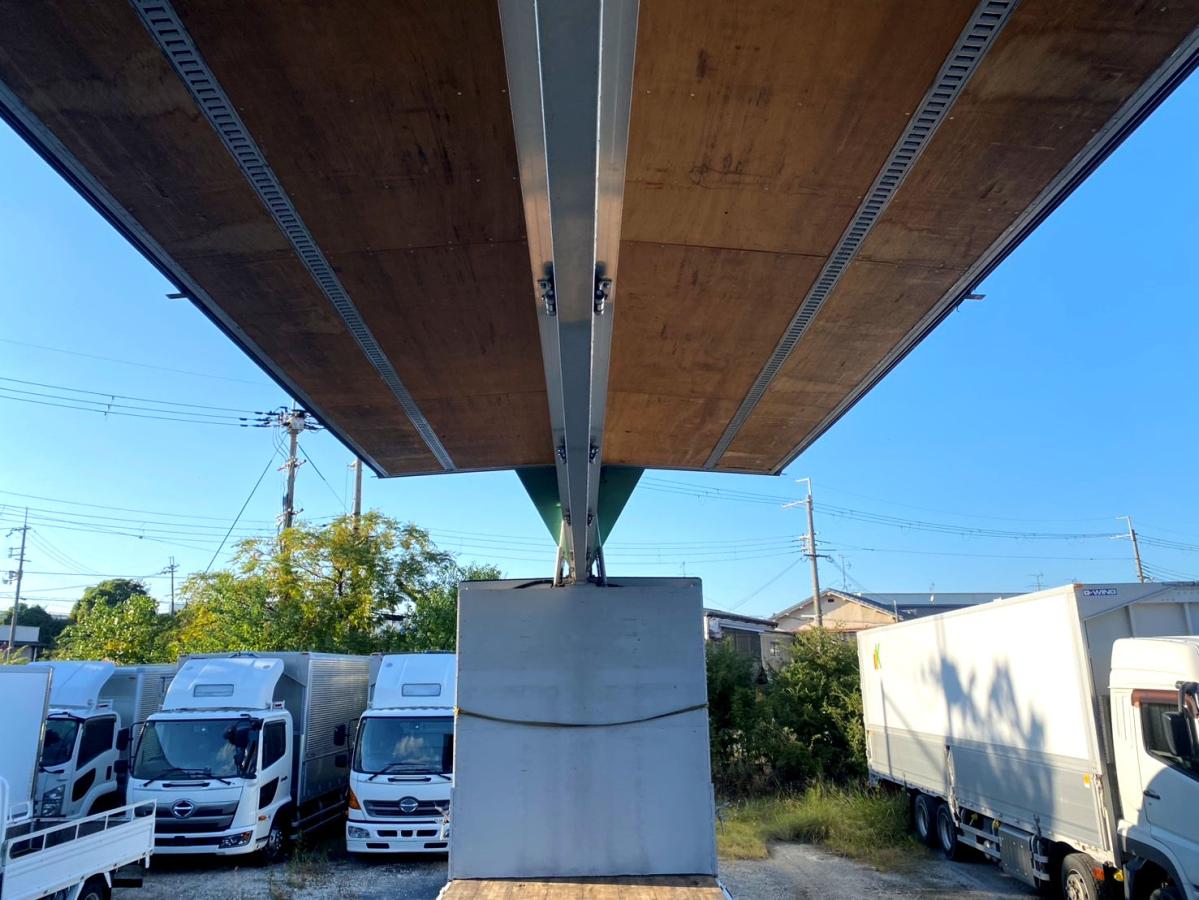 平成28年いすゞギガアルミウイング後輪エアサスQKG-CYJ77B|中古トラックの販売・買取・査定のアイナビ