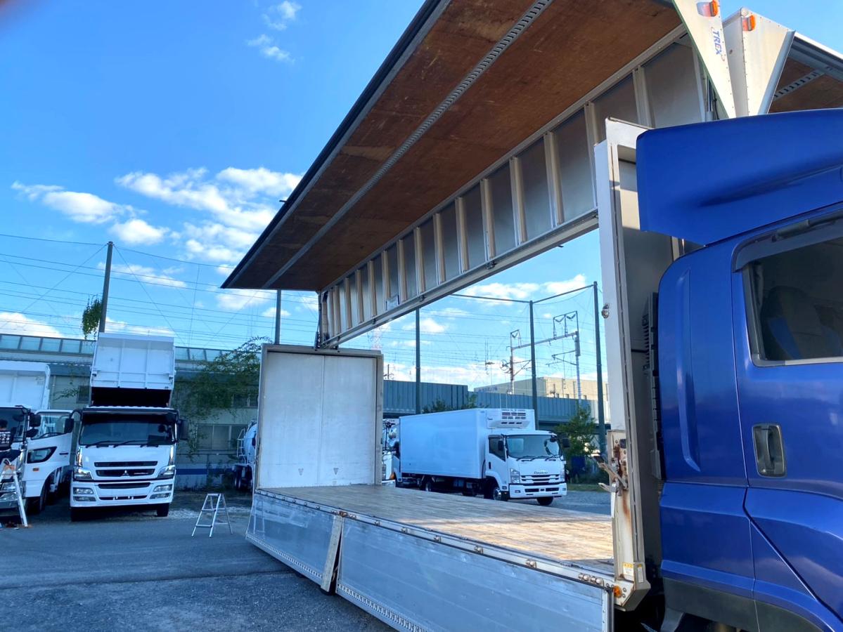 平成28年いすゞギガアルミウイング後輪エアサスQKG-CYJ77B|中古トラックの販売・買取・査定のアイナビ