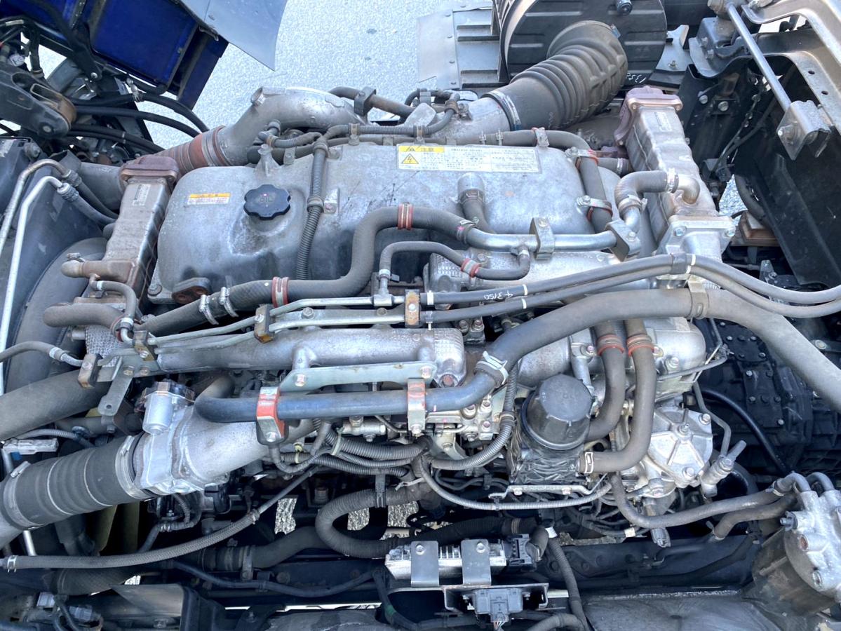 平成28年いすゞギガアルミウイング後輪エアサスQKG-CYJ77B|中古トラックの販売・買取・査定のアイナビ