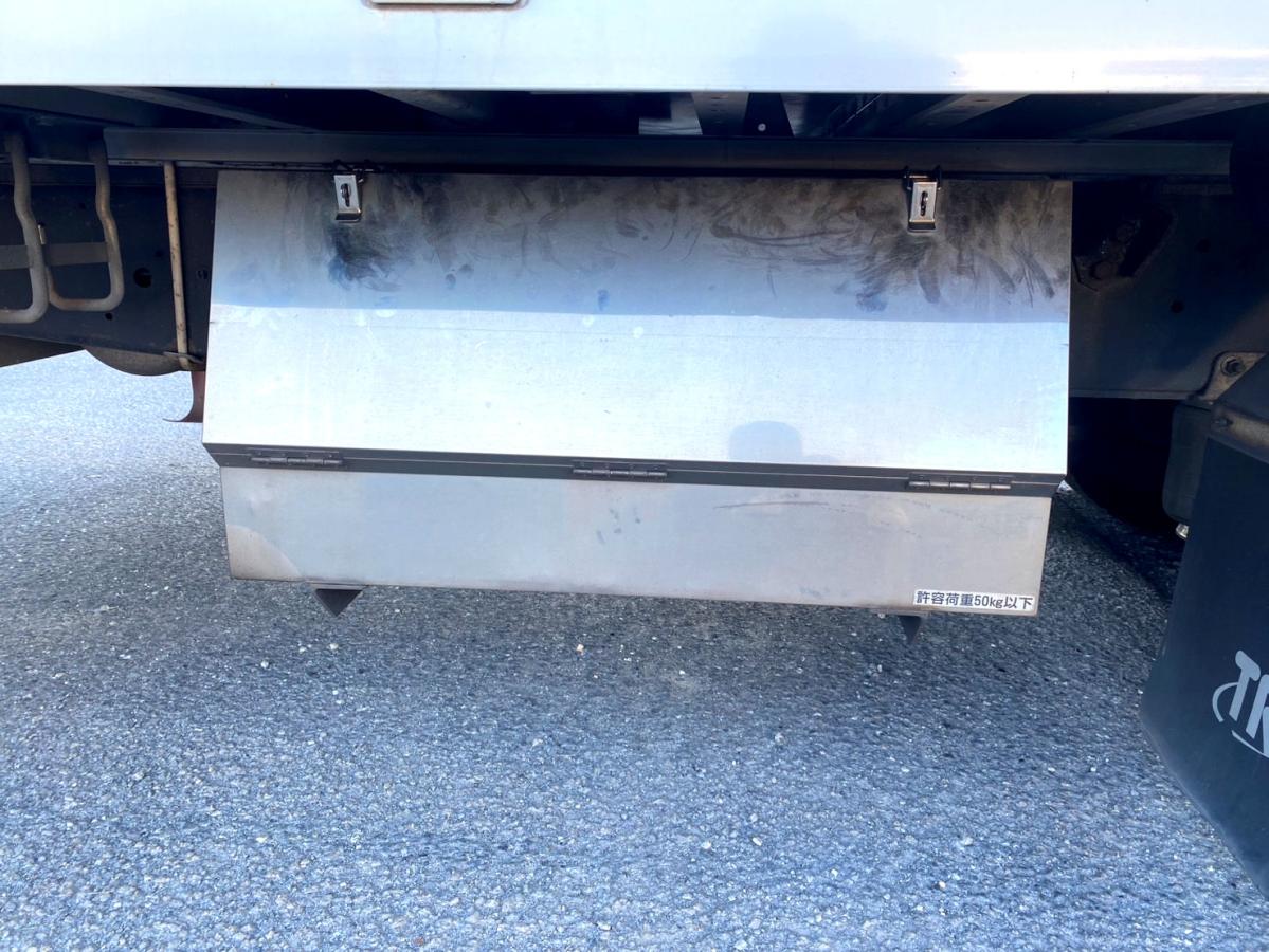 平成28年いすゞギガアルミウイング後輪エアサスQKG-CYJ77B|中古トラックの販売・買取・査定のアイナビ