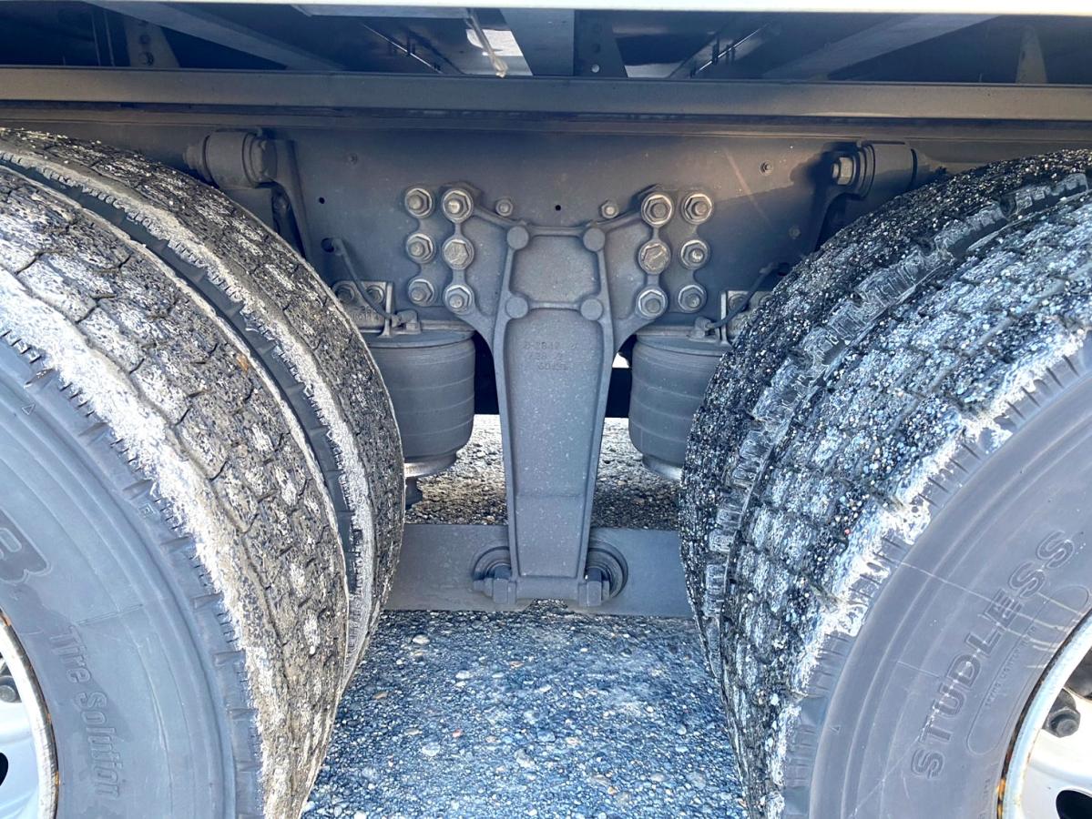 平成28年いすゞギガアルミウイング後輪エアサスQKG-CYJ77B|中古トラックの販売・買取・査定のアイナビ